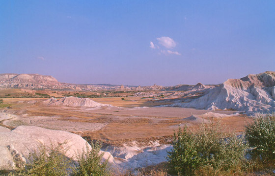 LA CAPPADOCIA - Bellissimi paesaggi colorati dalla calda luce di fine pomeriggio