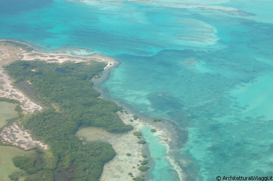 ARCIPELAGO LOS ROQUES - I bolivares, la svalutazione e il cambio a nero