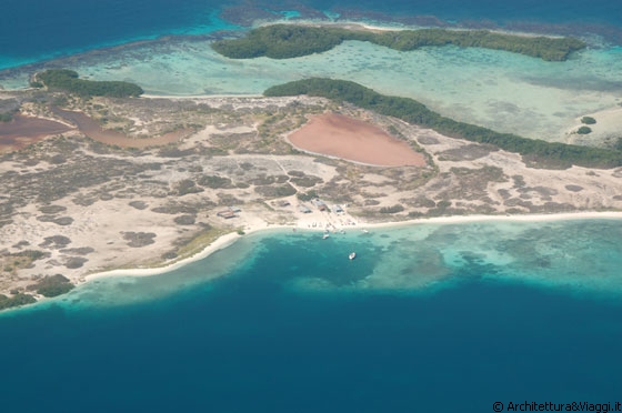 LOS ROQUES - Un'immensa laguna di acque cristalline