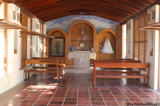 GRAN ROQUE - La chiesetta sulla spiaggia