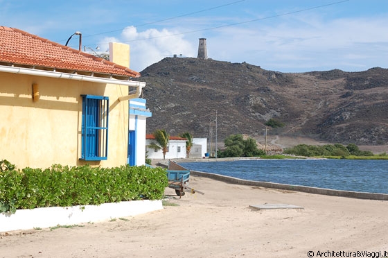 LOS ROQUES - Gran Roque è l'unica isola rocciosa dell'arcipelago