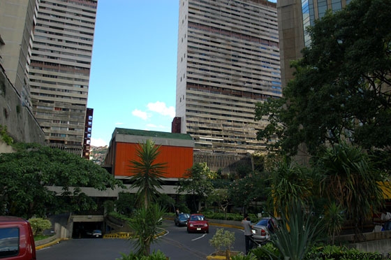 CARACAS - Scorci delle alte torri del Parque Central