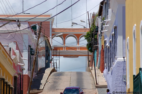 CIUDAD BOLIVAR - Quartiere coloniale: Alcadìa de Heres