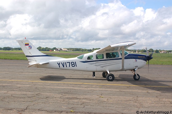 CIUDAD BOLIVAR - I velivoli ultraleggeri diretti a Canaima