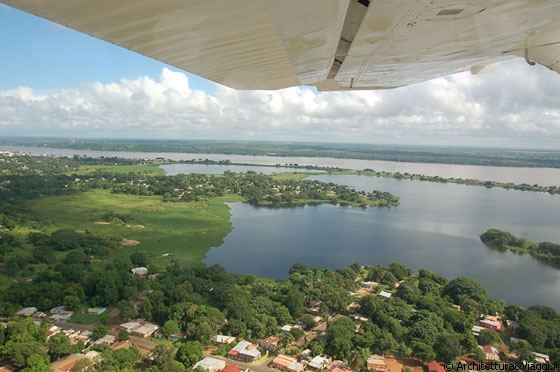 VERSO CANAIMA - Il meraviglioso paesaggio nei pressi di Ciudad Bolivar