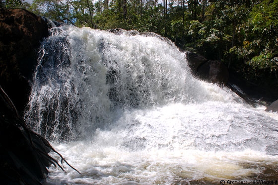 VERSO IL SALTO ANGEL - Pozo de la Felicidad