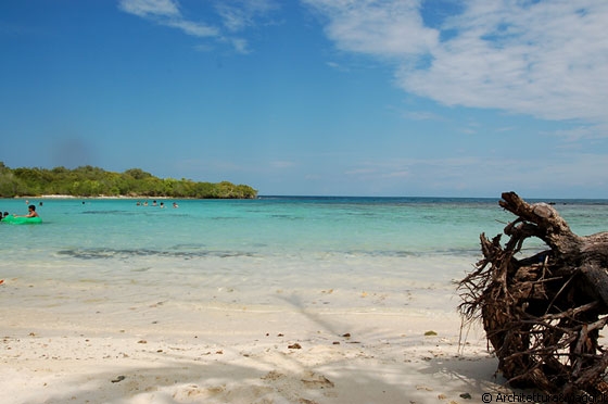 BOCA SECA - Miraggi di cayos, sabbia bianca, mangrovie, palme, barriera corallina, sono gli ingredienti del parco marino di Morrocoy