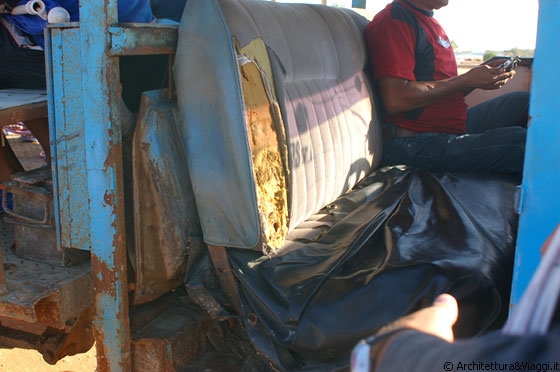 CAYO PUNTA BRAVA - La camionetta sgangherata che ci riporta a Tucacas