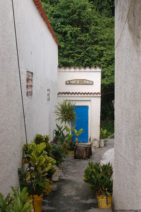 CHORONI' - El Rincon de Choronì è una piccola posada all'interno della zona protetta a ridosso del fiume