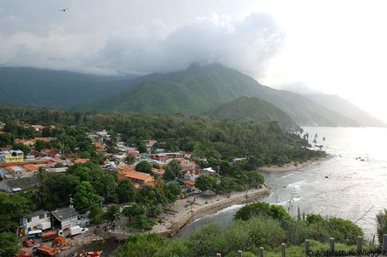 PARQUE NACIONAL HENRI PITTIER - La costa del Parque Nacional Henri Pittier