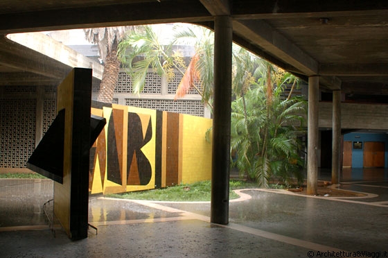 CITTA' UNIVERSITARIA DI CARACAS - Piazza Coperta: Victor Vasarely 