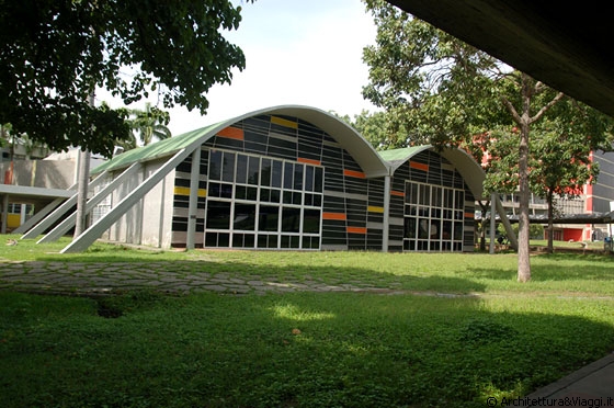 CARACAS - Università Centrale del Venezuela, Sector 4 - Biblioteca de Ingenierìa