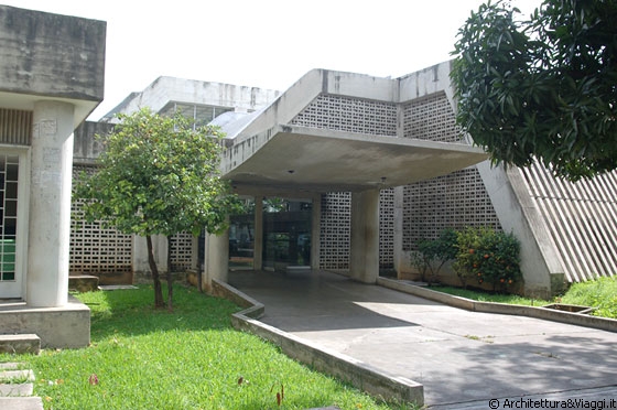 UNIVERSITA' CENTRALE DEL VENEZUELA - L'accesso alla Mensa Universitaria