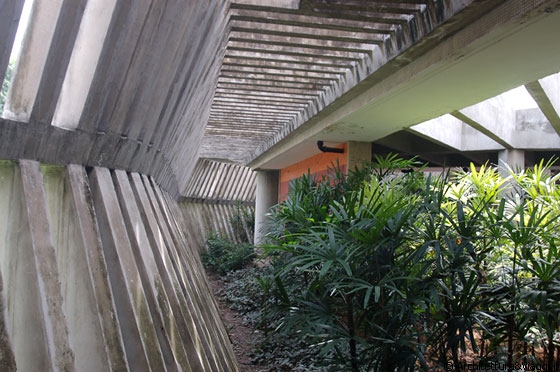 UCV CARACAS - Mensa Universitaria - particolare del perimetro dei corridoi