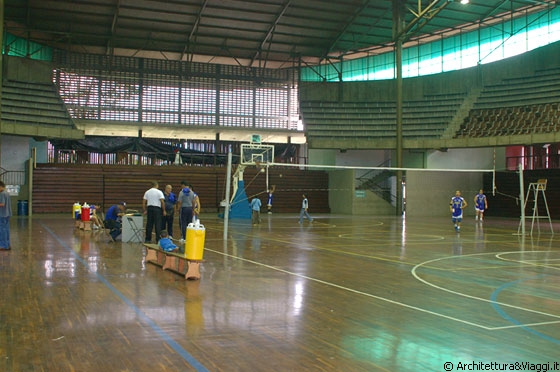 UCV CARACAS - Siamo all'interno della Casona Ibarra allestita per la pallacanestro