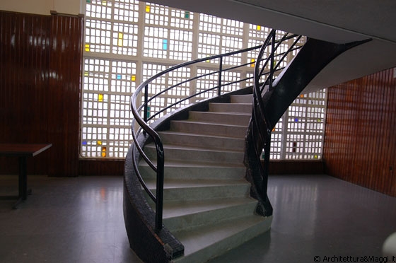 UCV CARACAS - Biblioteca della Faacoltà di Ingegneria - interno