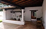 CIUDAD BOLIVAR. Il forno a legna/camino nel portico esterno sul retro della Casa di San Isidro