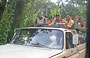 PARQUE NACIONAL HENRI PITTIER. Verso Chuao - non solo bus ma anche camionette fanno la spola e trasportano venezuelani e turisti da Playa Chuao al villaggio nell'interno