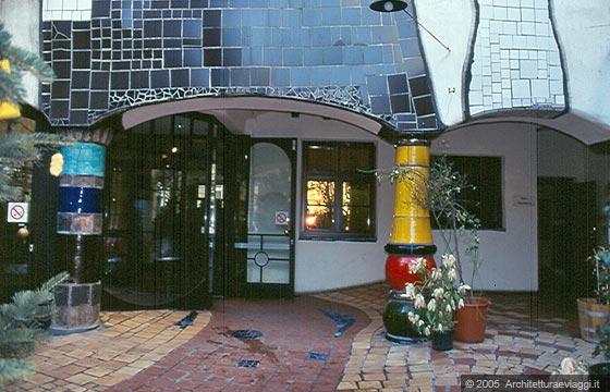 VIENNA TRA IL RING E IL GURTEL  - KunstHaus Wien - particolare