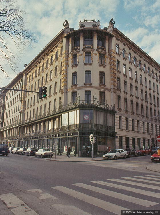 VIENNA TRA IL RING E IL GURTEL - Wienzeilehauser - Linke Wienzeile n. 38/40 angolo con Kostlergasse - O. Wagner 