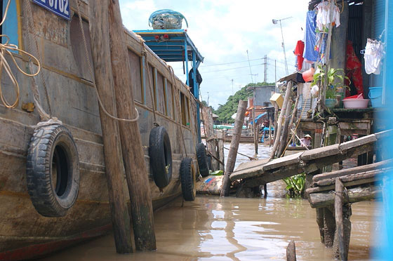 DELTA DEL MEKONG - Cai Rang - attracco barche
