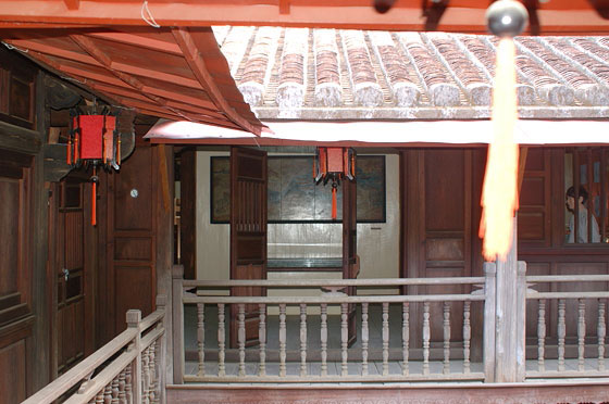 VIETNAM CENTRALE - Il balcone al primo piano del Museo della Cultura di Sa Huynh