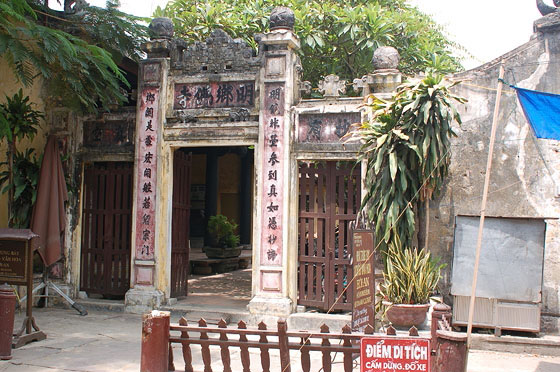HOI AN - Credo si tratti della Porta di accesso alla Pagoda di Quan Am e Museo di Storia