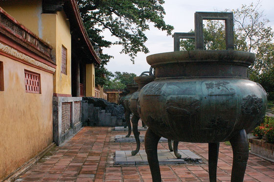 HUE' - La Città Imperiale: le Nove Urne Dinastiche
