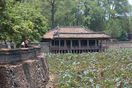 DINTORNI DI HUE' - Tomba di Tu Duc: Padiglione Xung Khiem