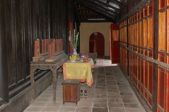 DINTORNI DI HUE' - Tomba di Minh Mang: interni