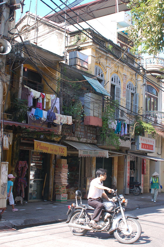 HANOI - Architettura coloniale mista a 