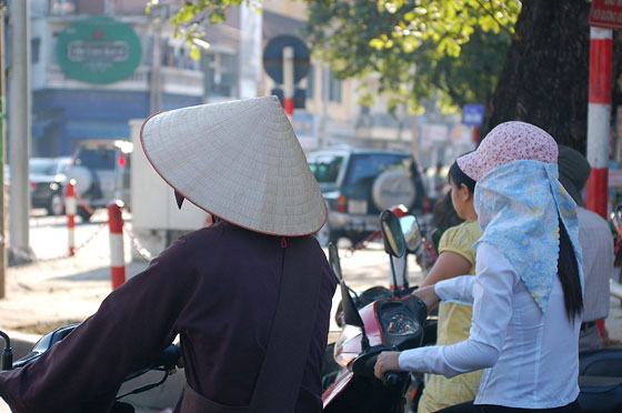 HANOI - Verso il Tempio della Letteratura