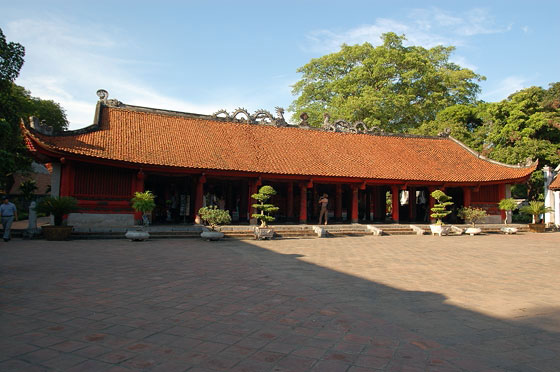 HANOI - Tempio della Letteratura - tempio Bai Duong, esempio di architettura vietnamita tradizionale