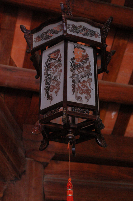 HANOI - Tempio della Letteratura: particolare di una lanterna
