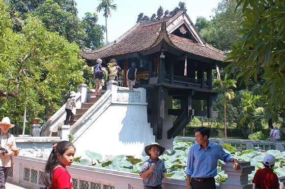 HANOI - Complesso del Mausoleo di Ho Chi Minh: Pagoda ad Una Sola Colonna