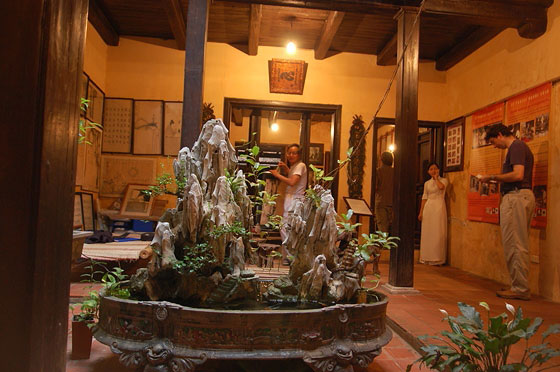 HANOI - Il patio della casa-museo al n. 87 di Pho Ma May