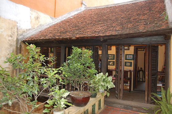 HANOI - Gli ambienti della casa-museo al n. 87 di Pho Ma May si aprono sul patio interno