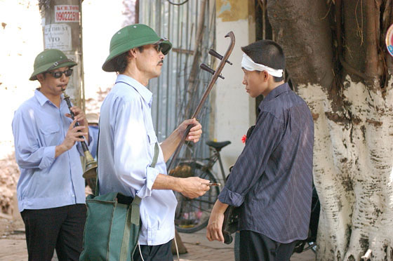 HANOI - La processione di un funerale per le strade del Quartiere Vecchio 