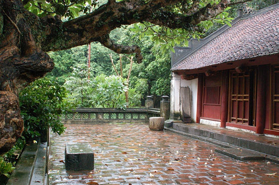 DINTORNI DI NINH BINH - Hoa Lu: Tempio Dinh Tien Hoang
