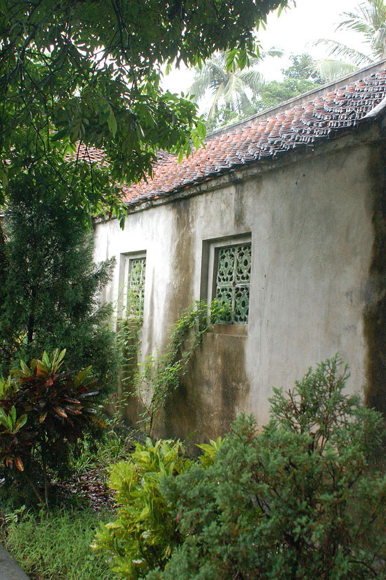 HOA LU - Tempio Le Dai Hanh: particolare di un padiglione del complesso