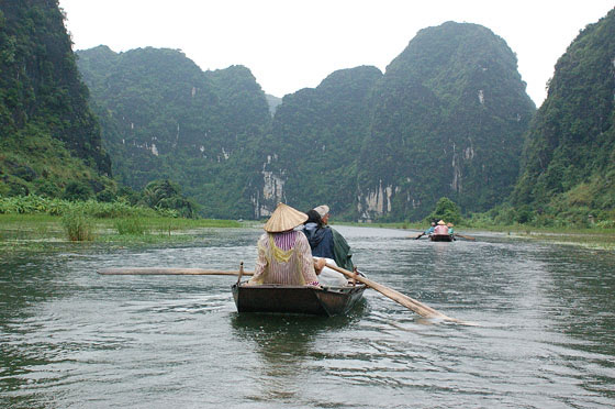 TAM COC - Il lento procedere tra spettacolari e inediti paesaggi