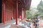 CROCIERA SUL FIUME DEI PROFUMI. Tomba di Minh Mang: il portico esterno del Tempio di Sung An