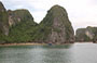 BAIA DI HALONG. Navigando verso Haiphong osserviamo ancora le acque smeraldine del Golfo del Tonchino